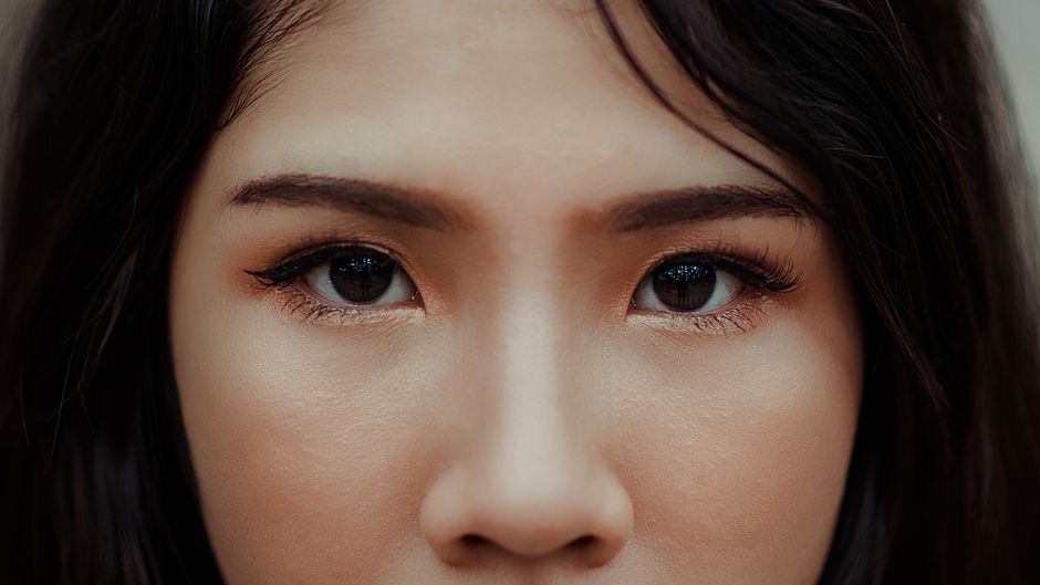 semi permanent makeup eyebrow microblading