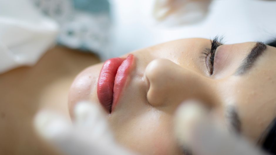 semi permanent makeup eyebrow microblading