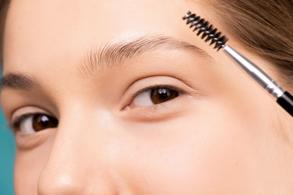 semi permanent makeup eyebrow microblading